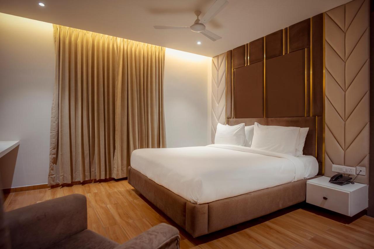 Northway Hotel Visakhapatnam Exterior foto